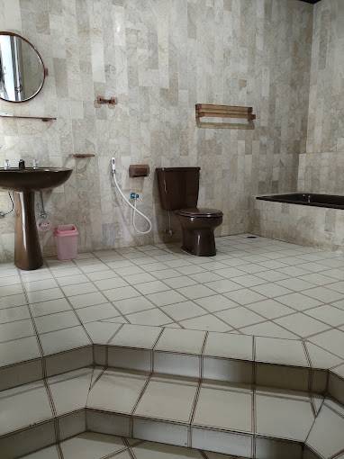 Toilet Wisma Hening 2 Villa Tretes Sewa